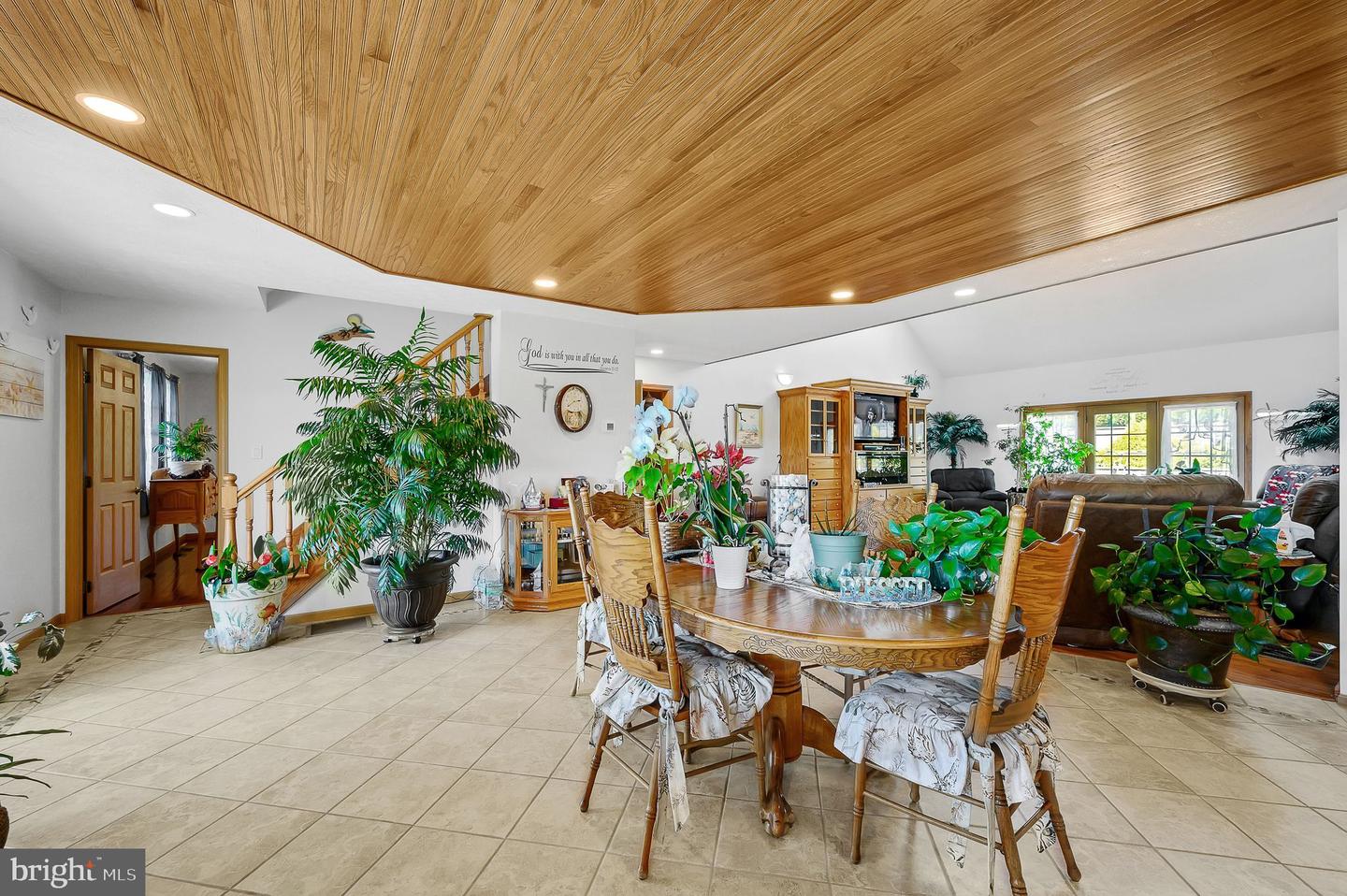 296 Cemetary Rd Property Photo 15