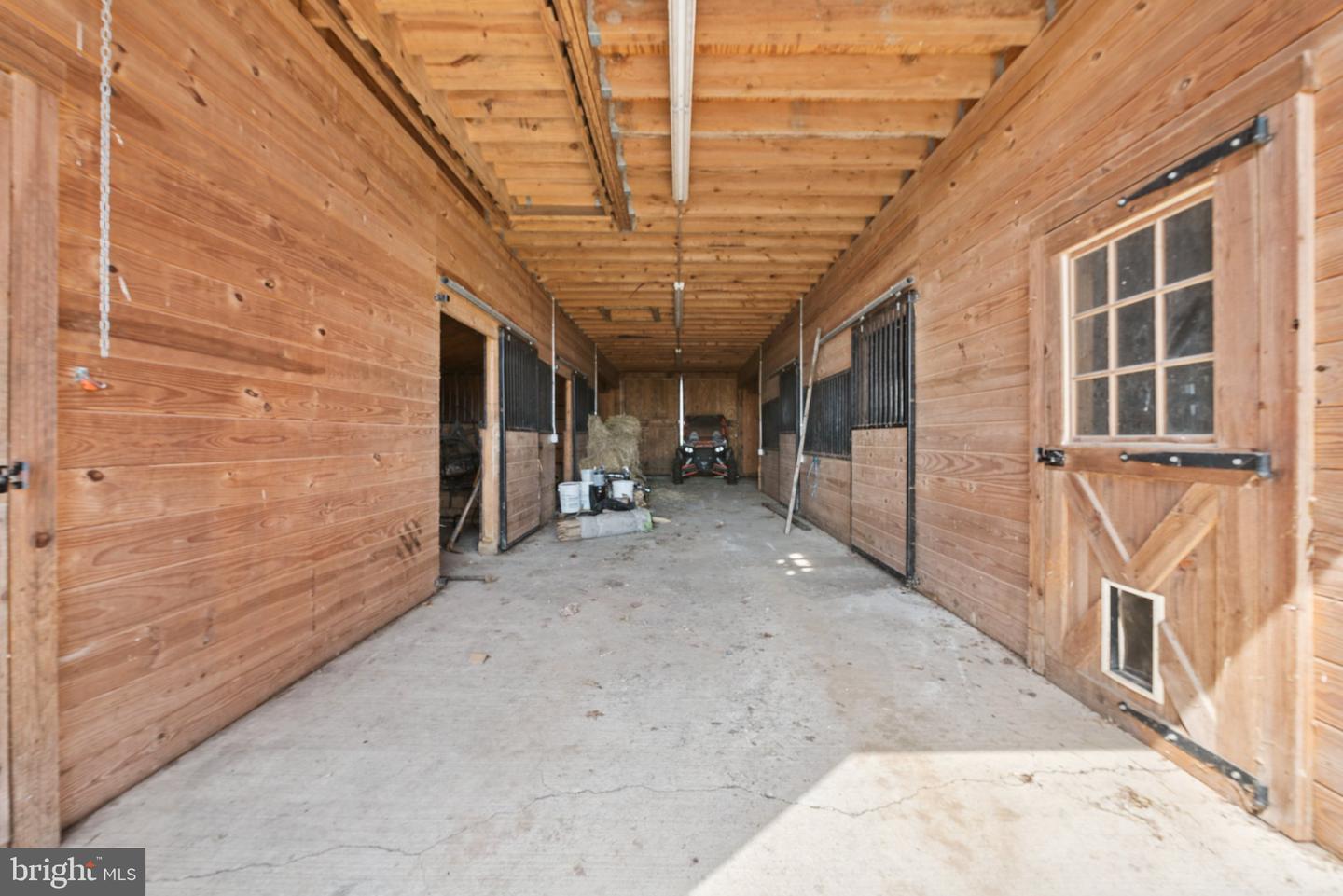 208 W Mud Pike Property Photo 18