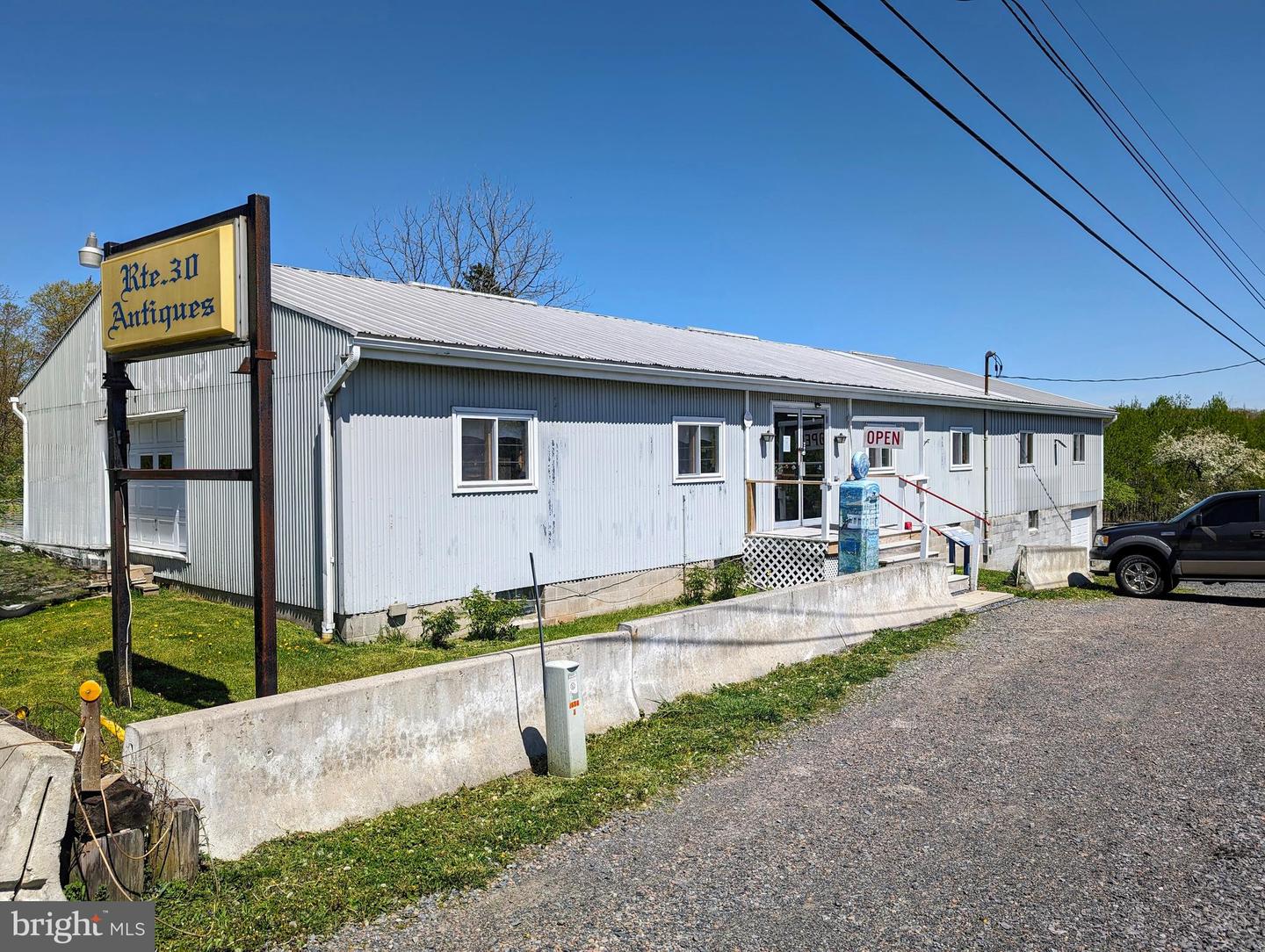9106 Lincoln Highway Property Photo 1