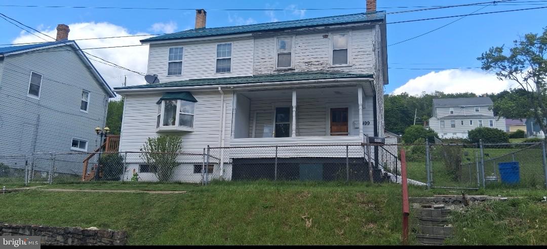 499 2nd St. Property Photo 1