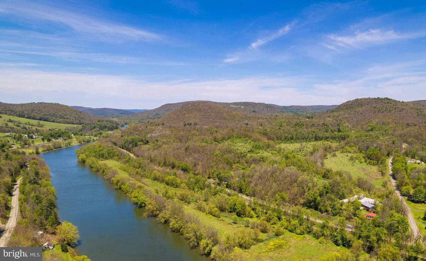 436 State Line Rd Property Photo 1