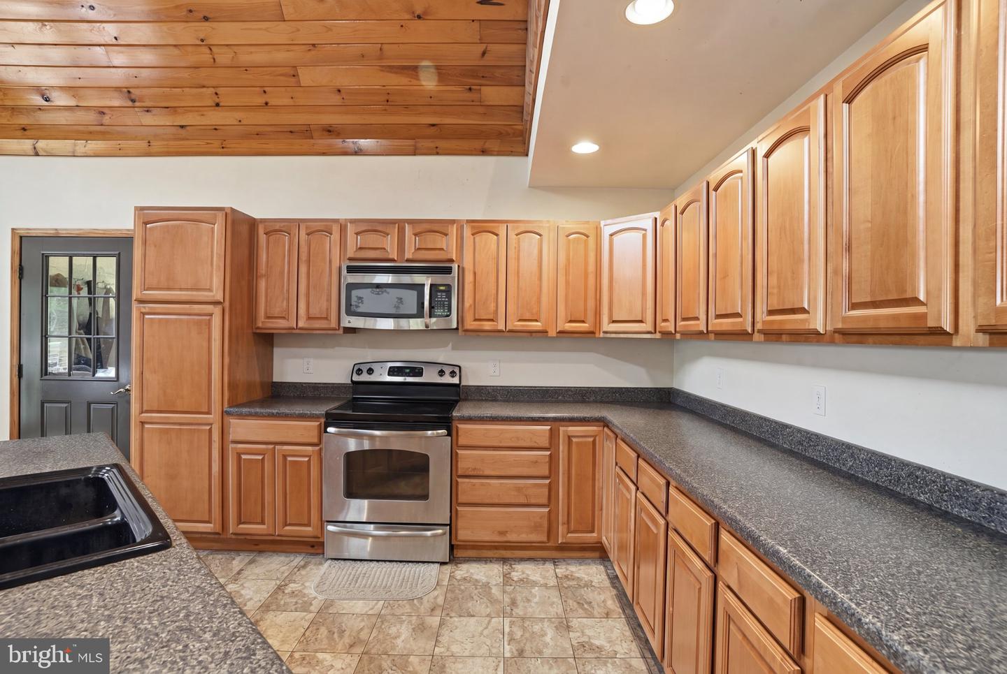 26907 State Route 92 Property Photo 13