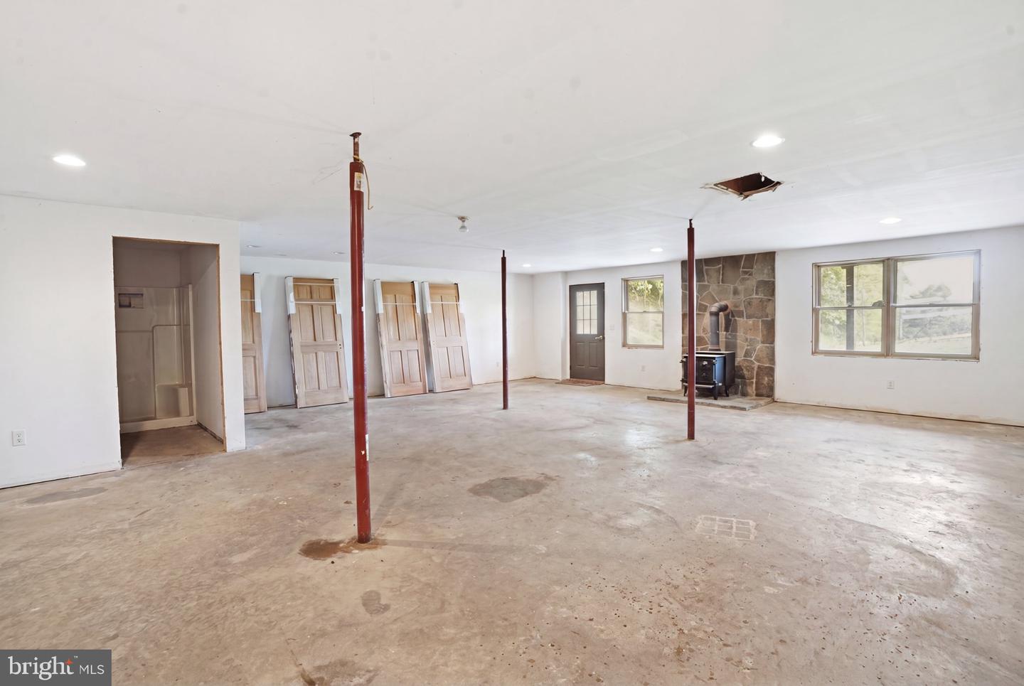 26907 State Route 92 Property Photo 42