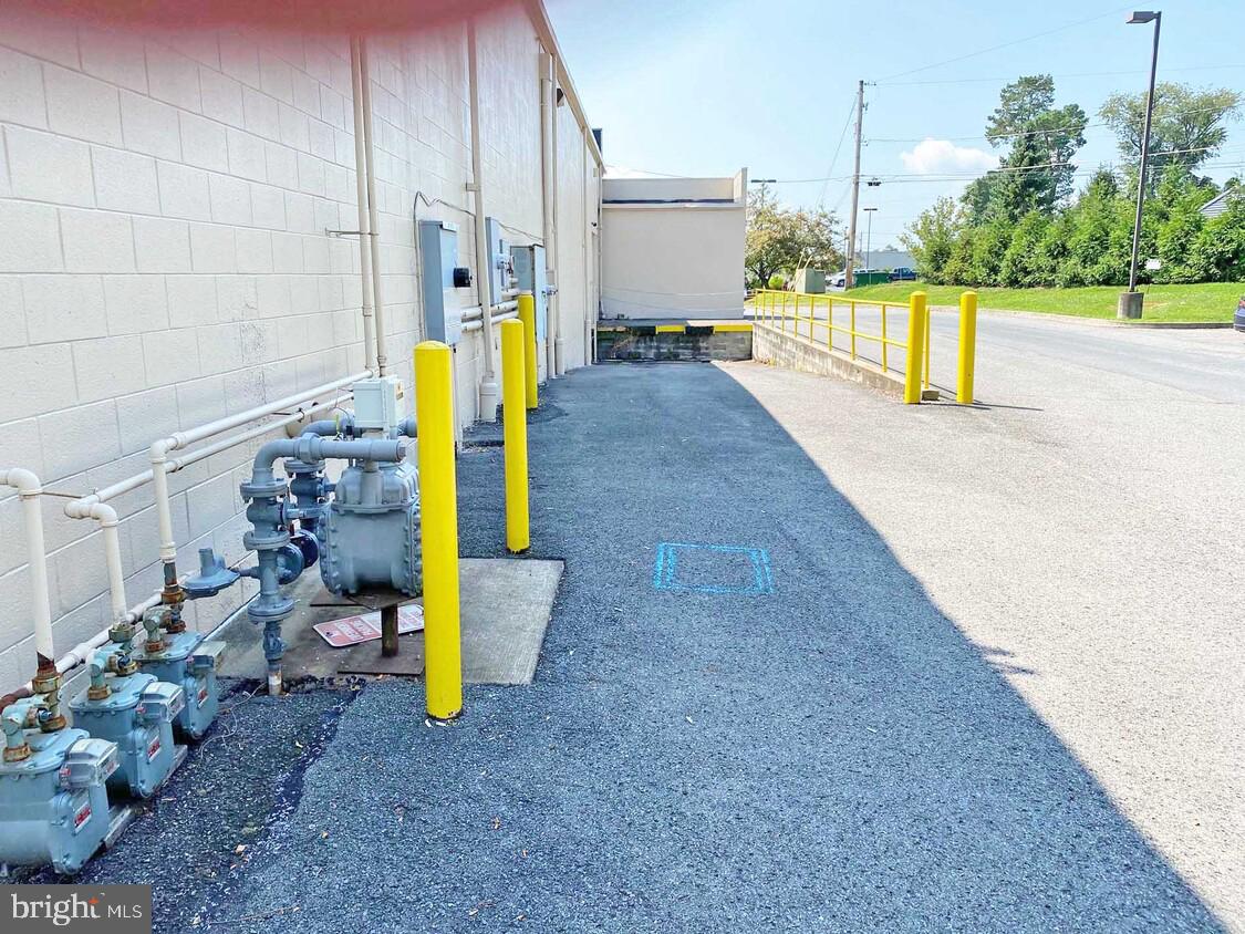 1597 Susquehanna Trl Property Photo 2