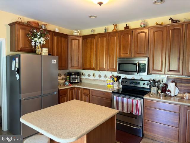 698-700 Red Bank Rd Property Photo 7