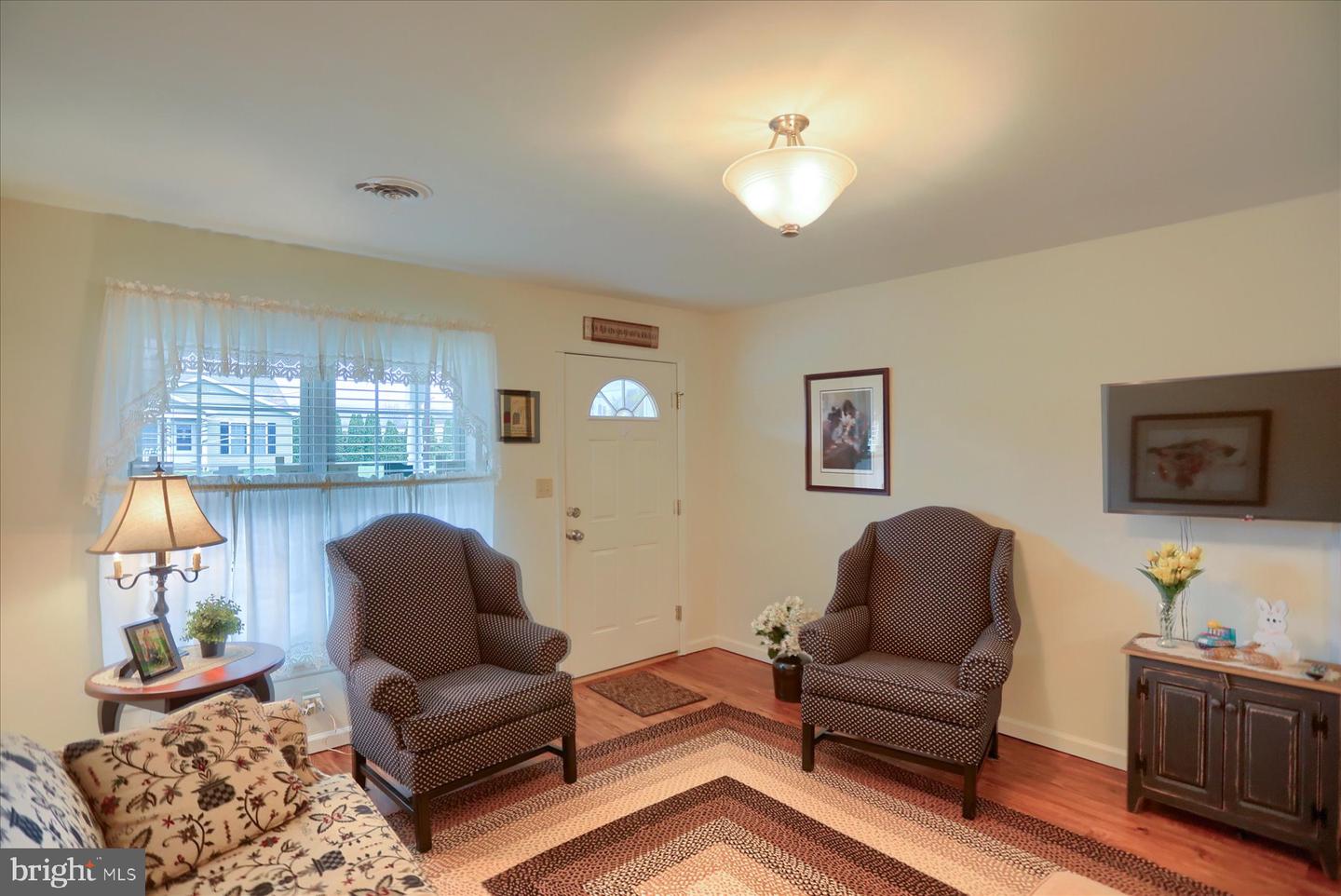 24-50 Rome Ct Property Photo 14