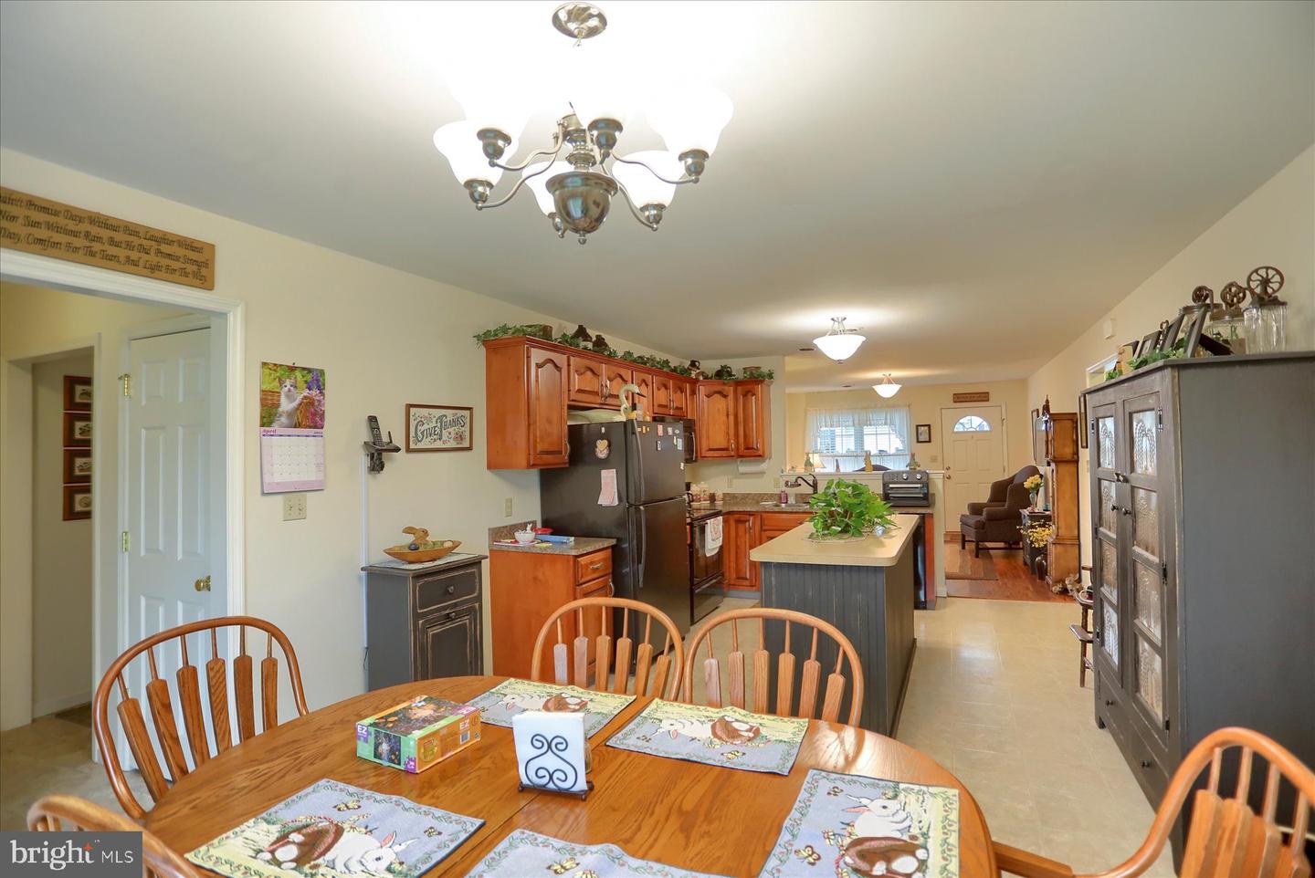 24-50 Rome Ct Property Photo 18