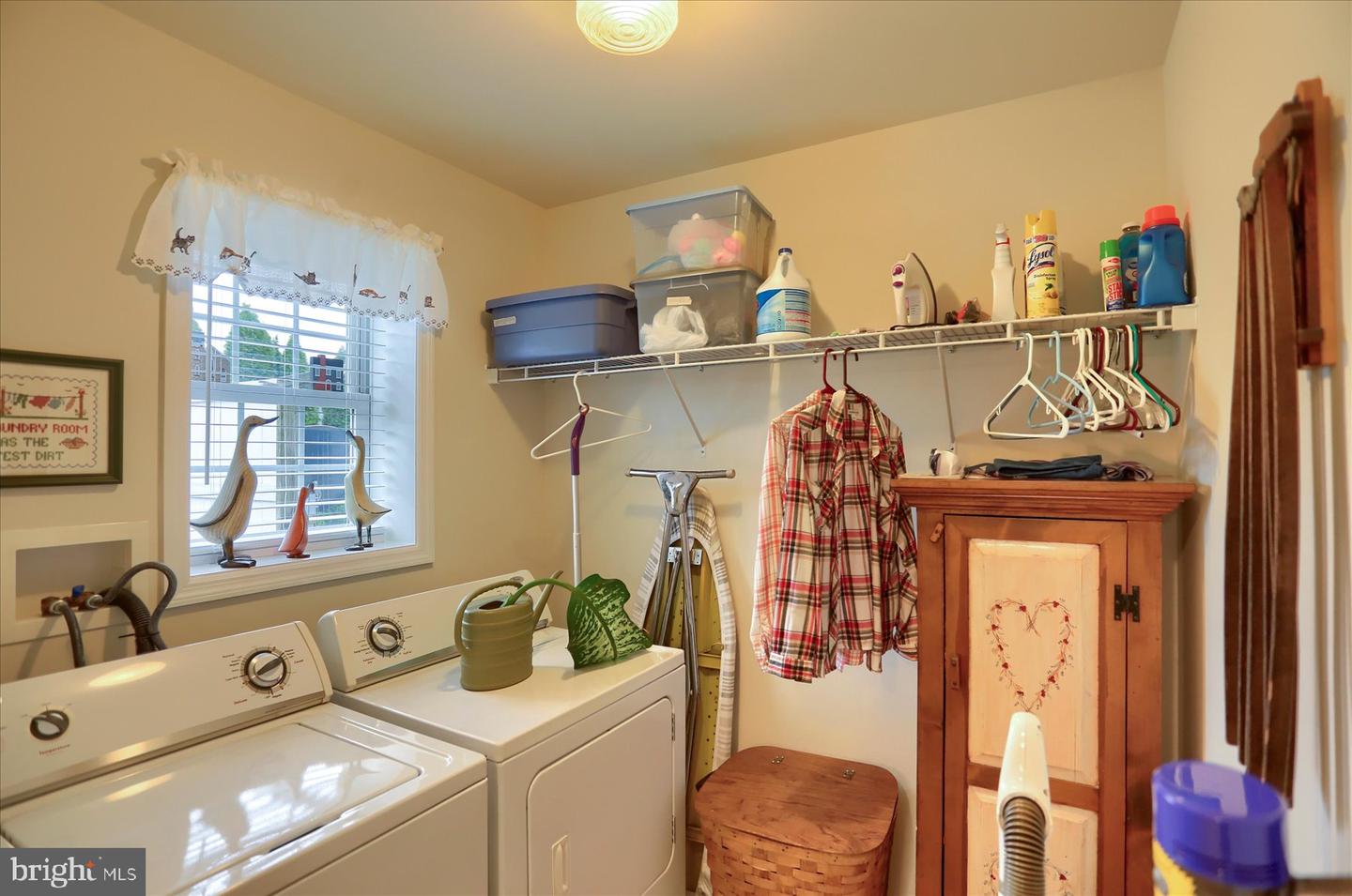 24-50 Rome Ct Property Photo 21