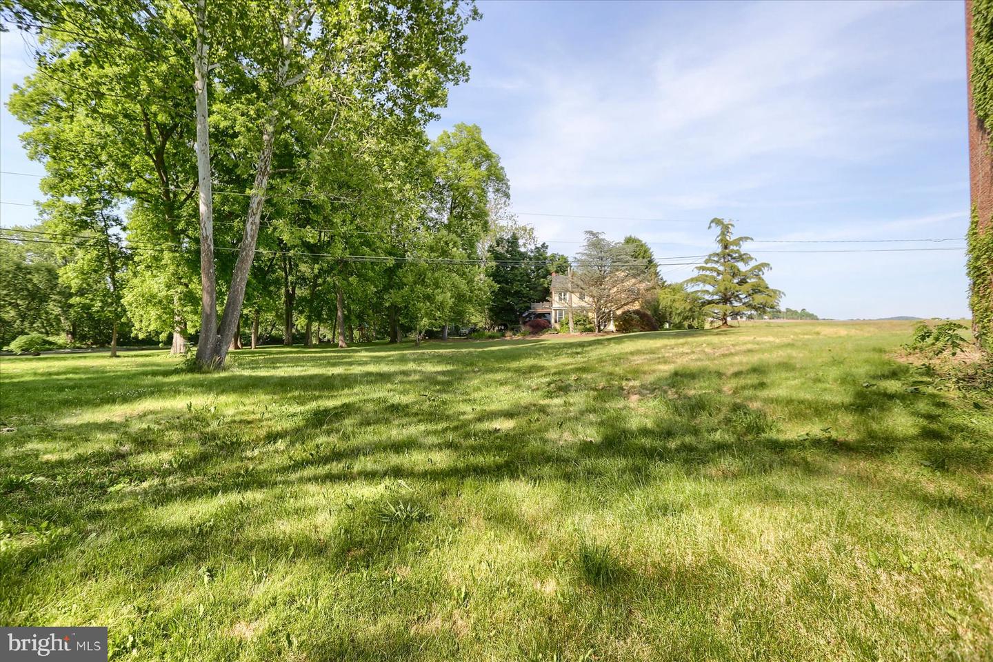 1209 Mill Rd Property Photo 2