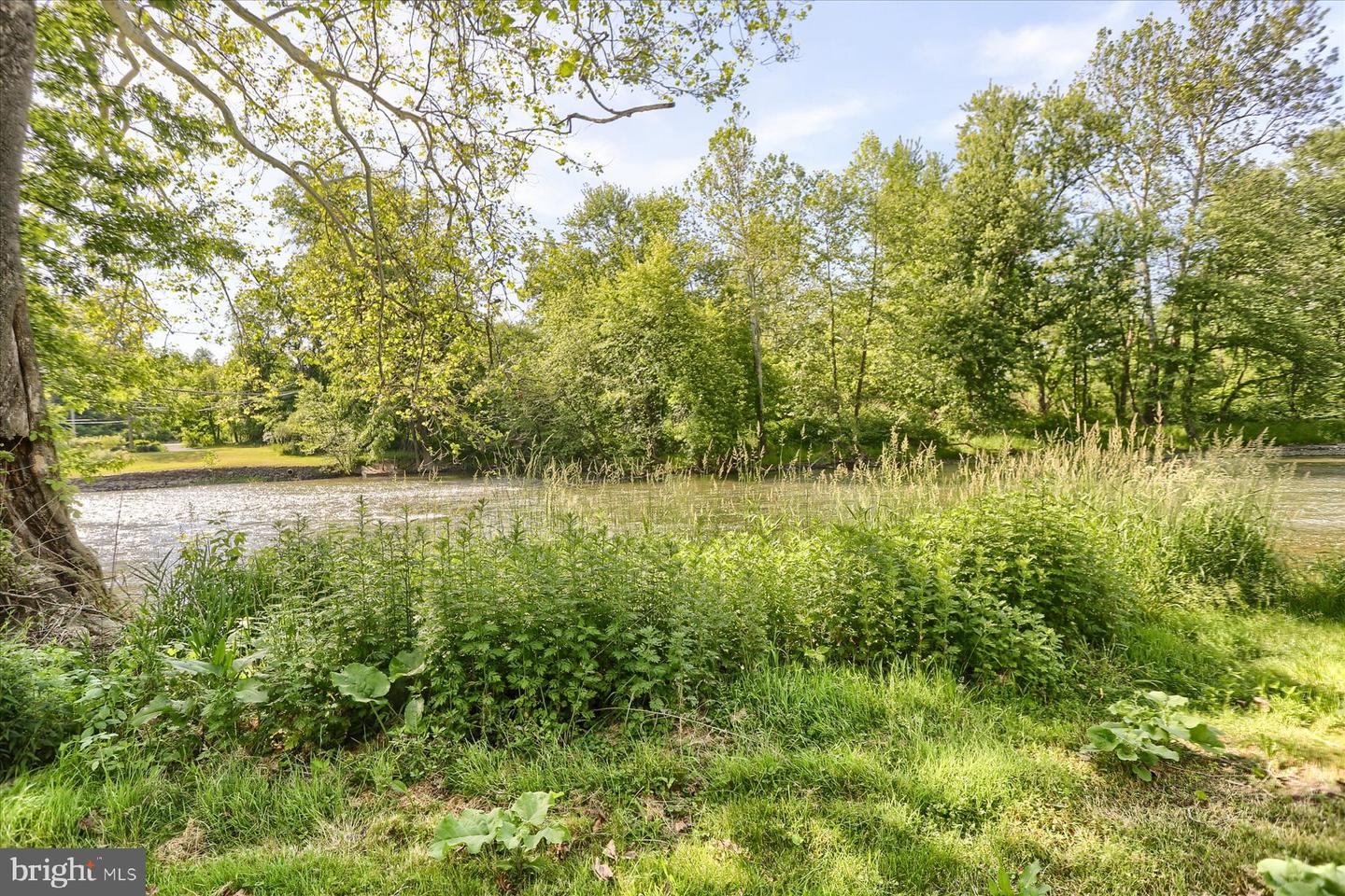 1209 Mill Rd Property Photo 6