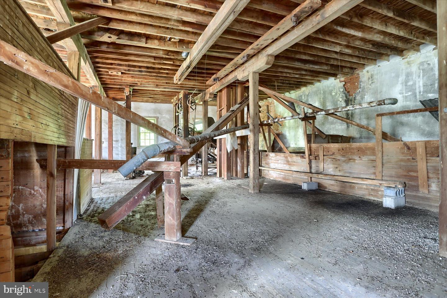1209 Mill Rd Property Photo 15