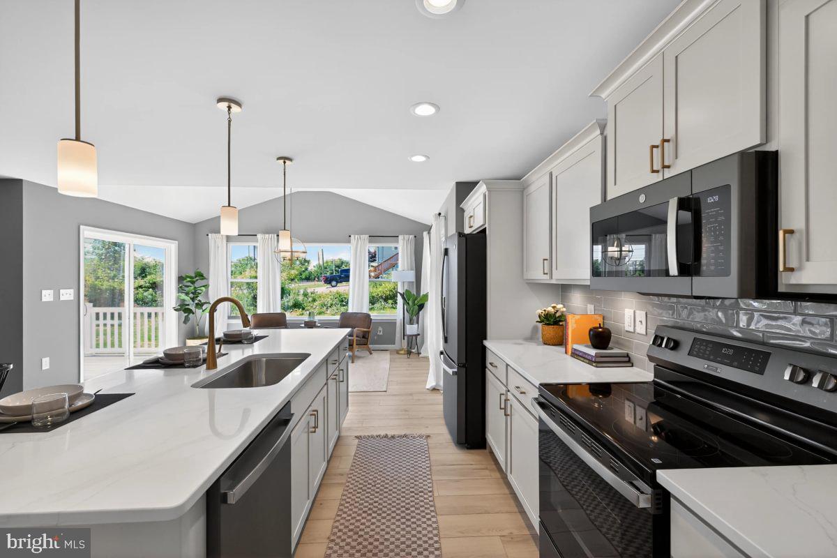 176 Woodlynn Dr #lot 1 Model Property Photo 8