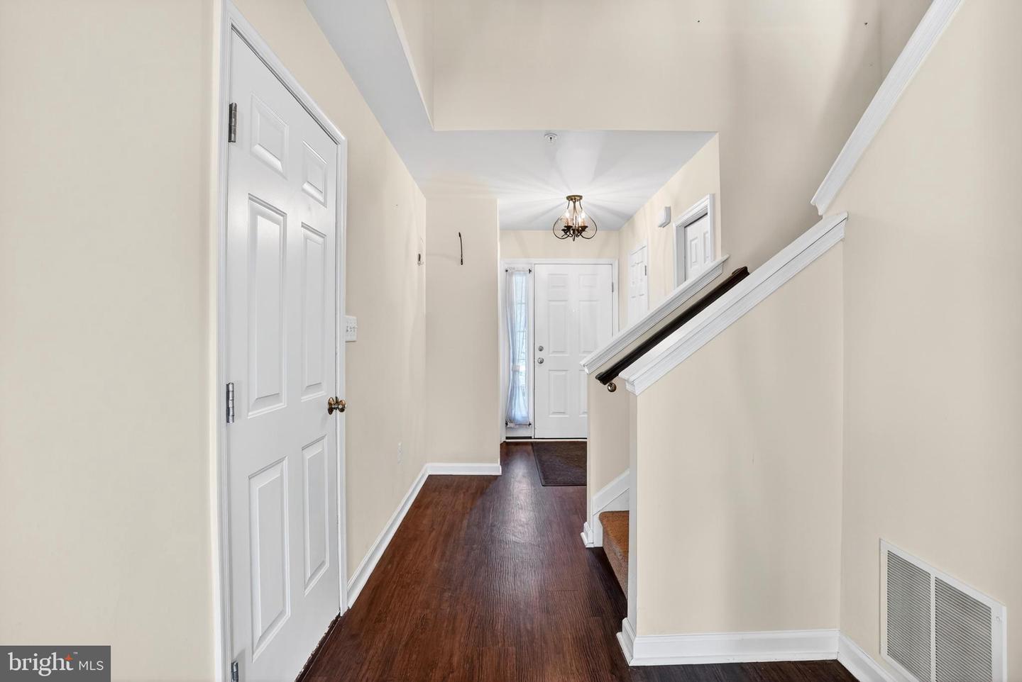 175 N Oakwood Property Photo 12
