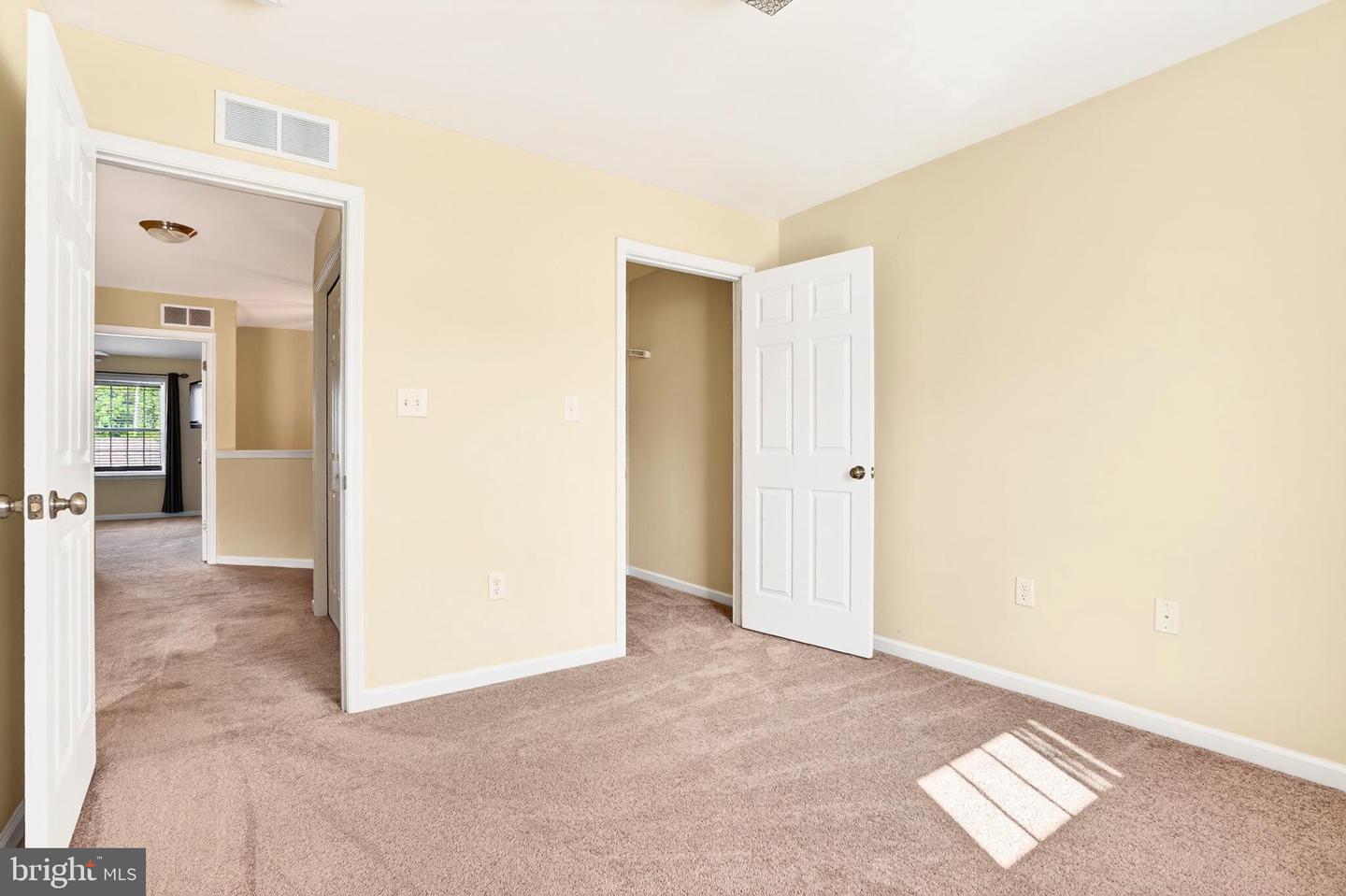 175 N Oakwood Property Photo 26