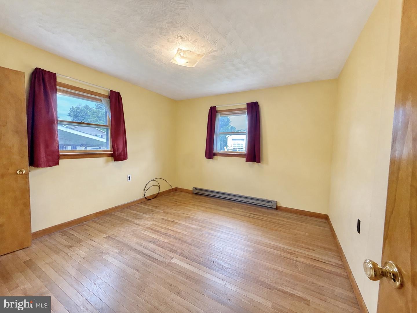 124 Vine St Property Photo 21