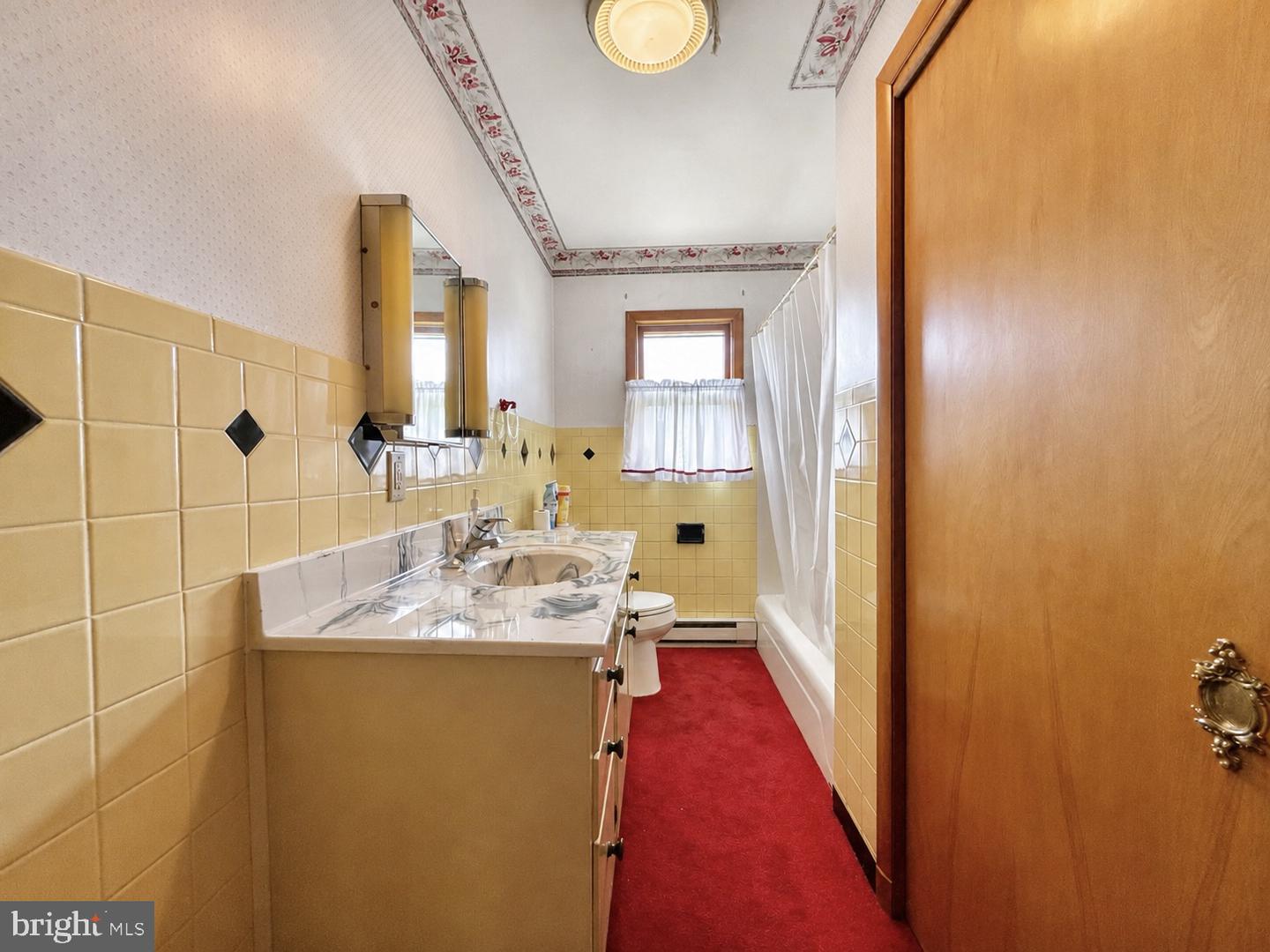124 Vine St Property Photo 25