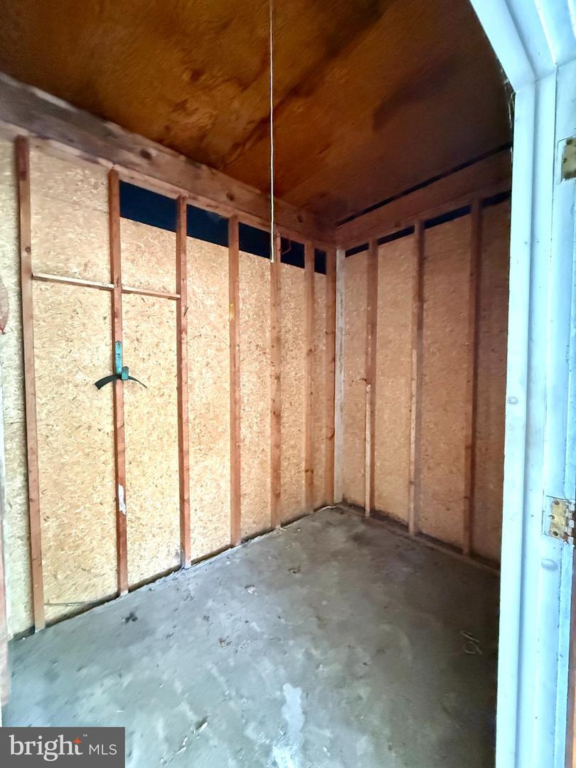 124 Vine St Property Photo 30