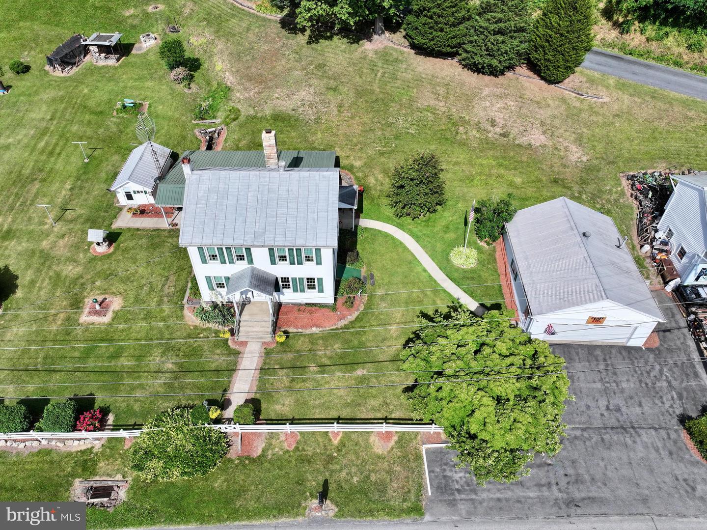 1674 S Susquehanna Trl Property Photo 1