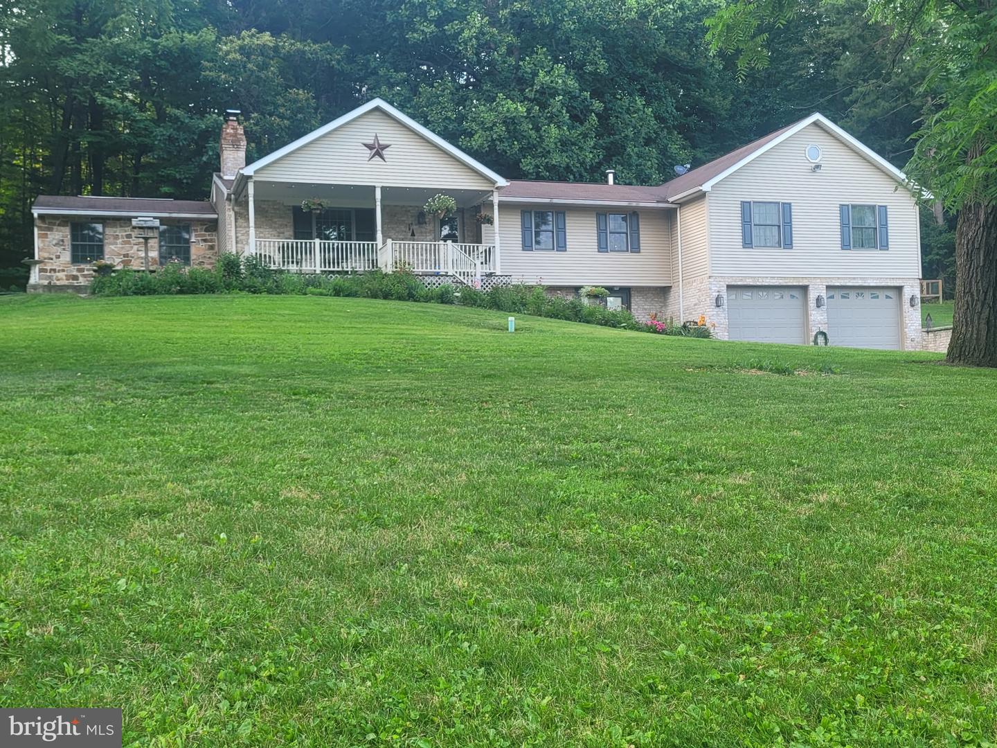 4752 Ulsh Gap Rd Property Photo 1