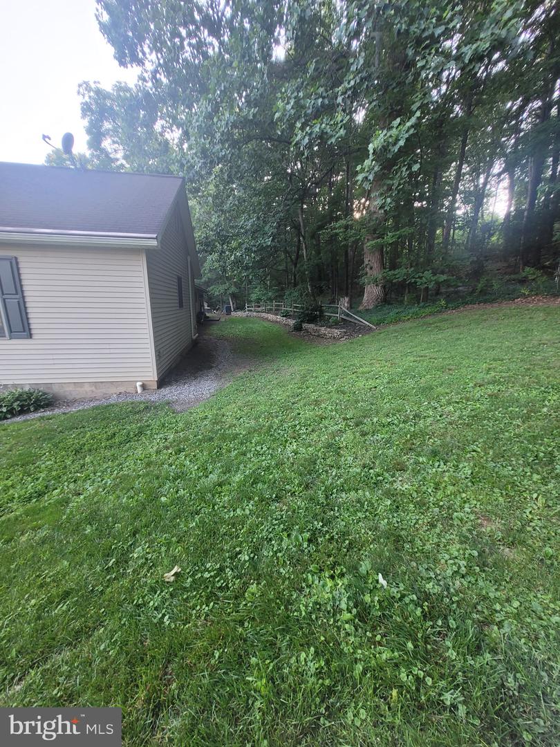 4752 Ulsh Gap Rd Property Photo 9
