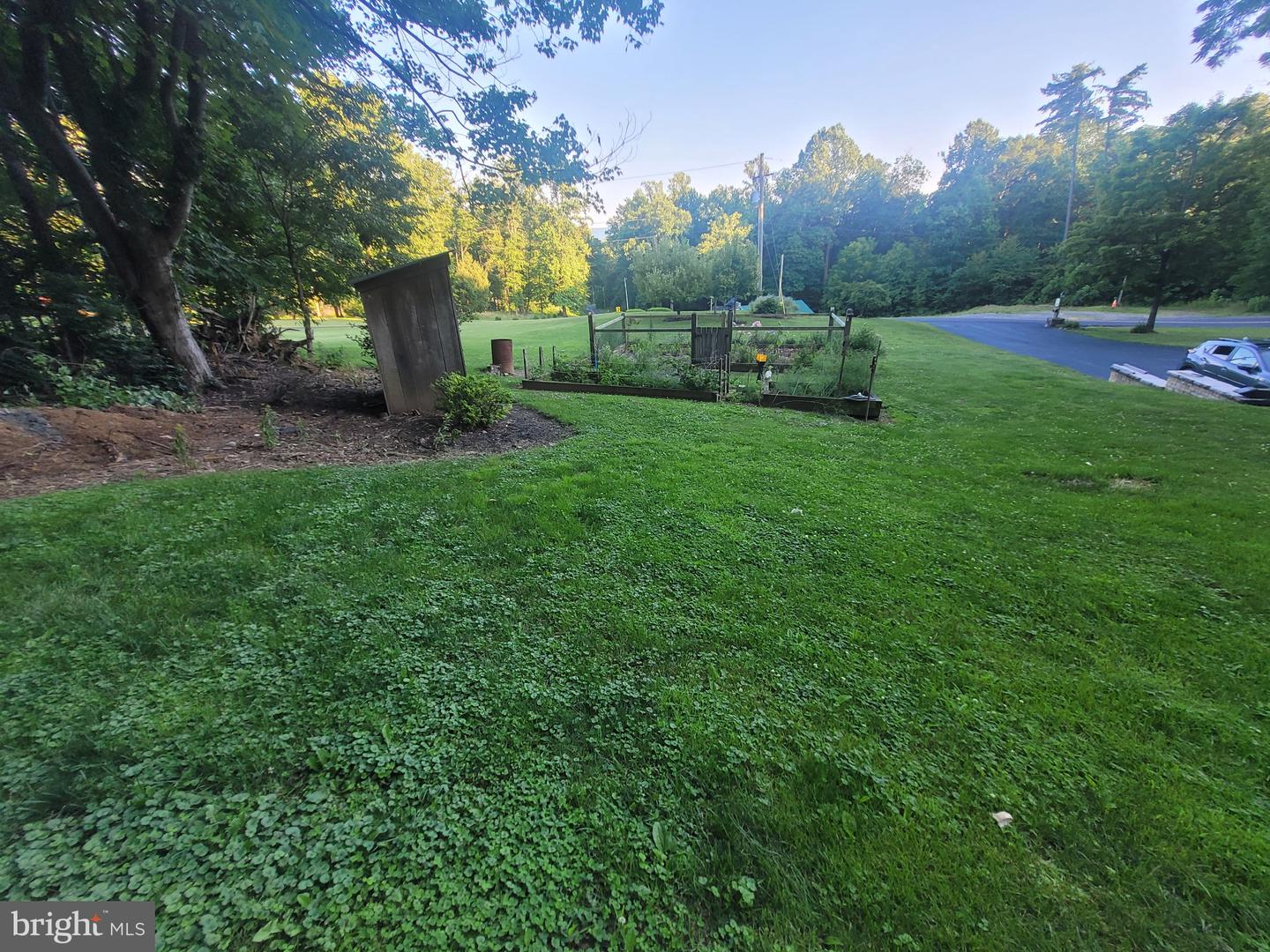 4752 Ulsh Gap Rd Property Photo 11