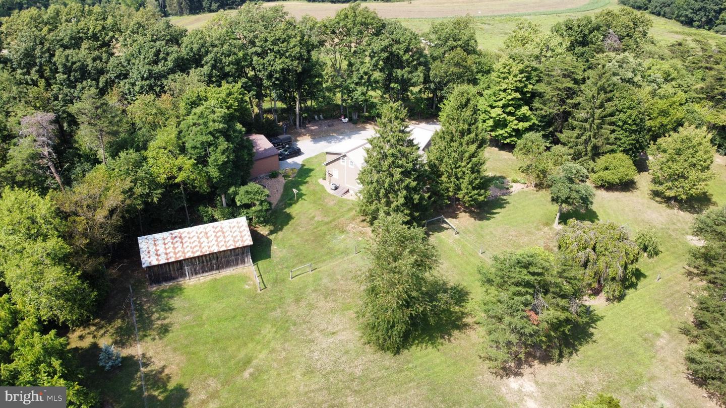 830 Clark Hill Rd Property Photo 3