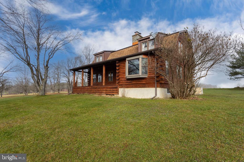 585 Fry Road Property Photo 5