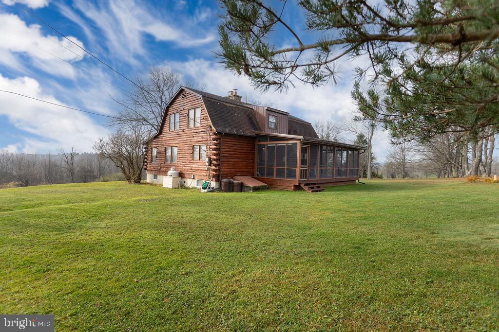 585 Fry Road Property Photo 7
