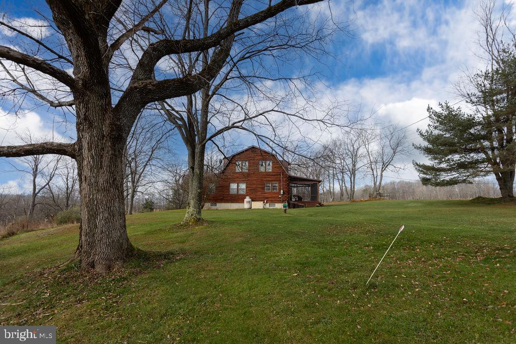 585 Fry Road Property Photo 11