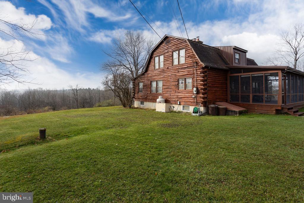 585 Fry Road Property Photo 12