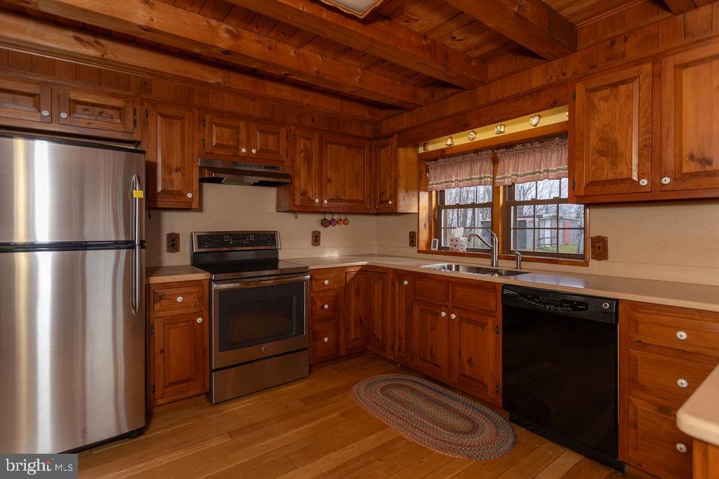 585 Fry Road Property Photo 16