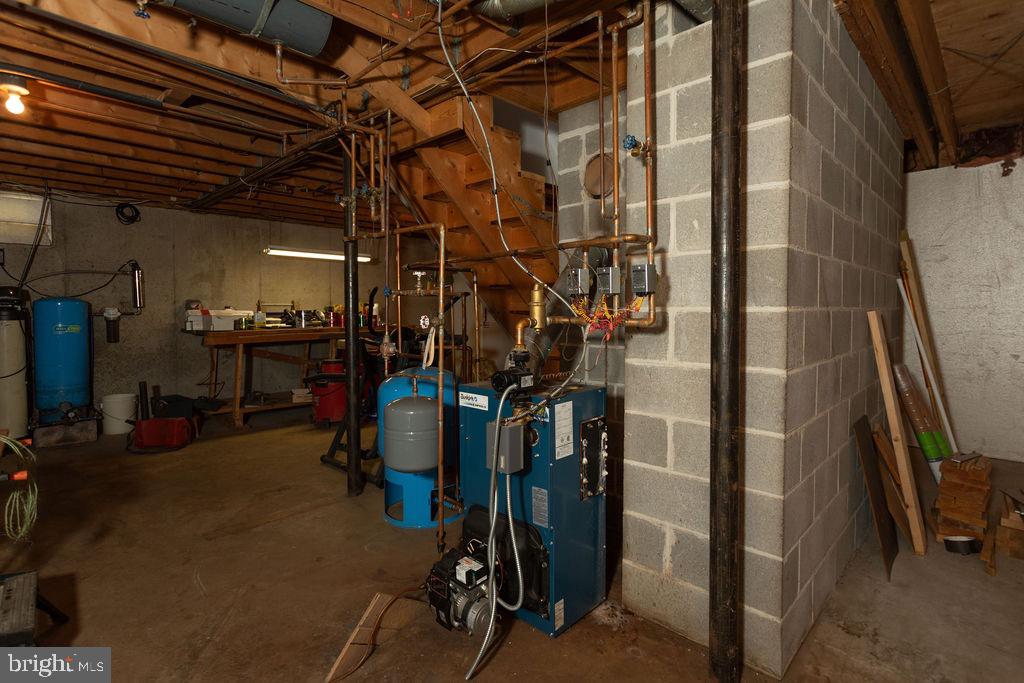 585 Fry Road Property Photo 36