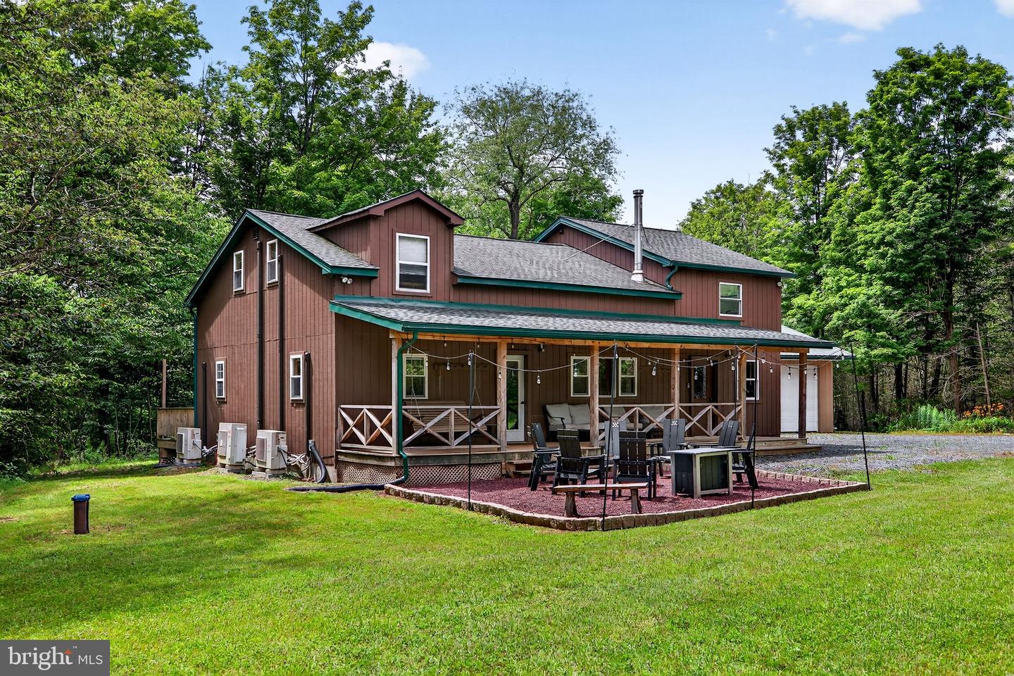 2102 WELCH MOUNTAIN RD RD