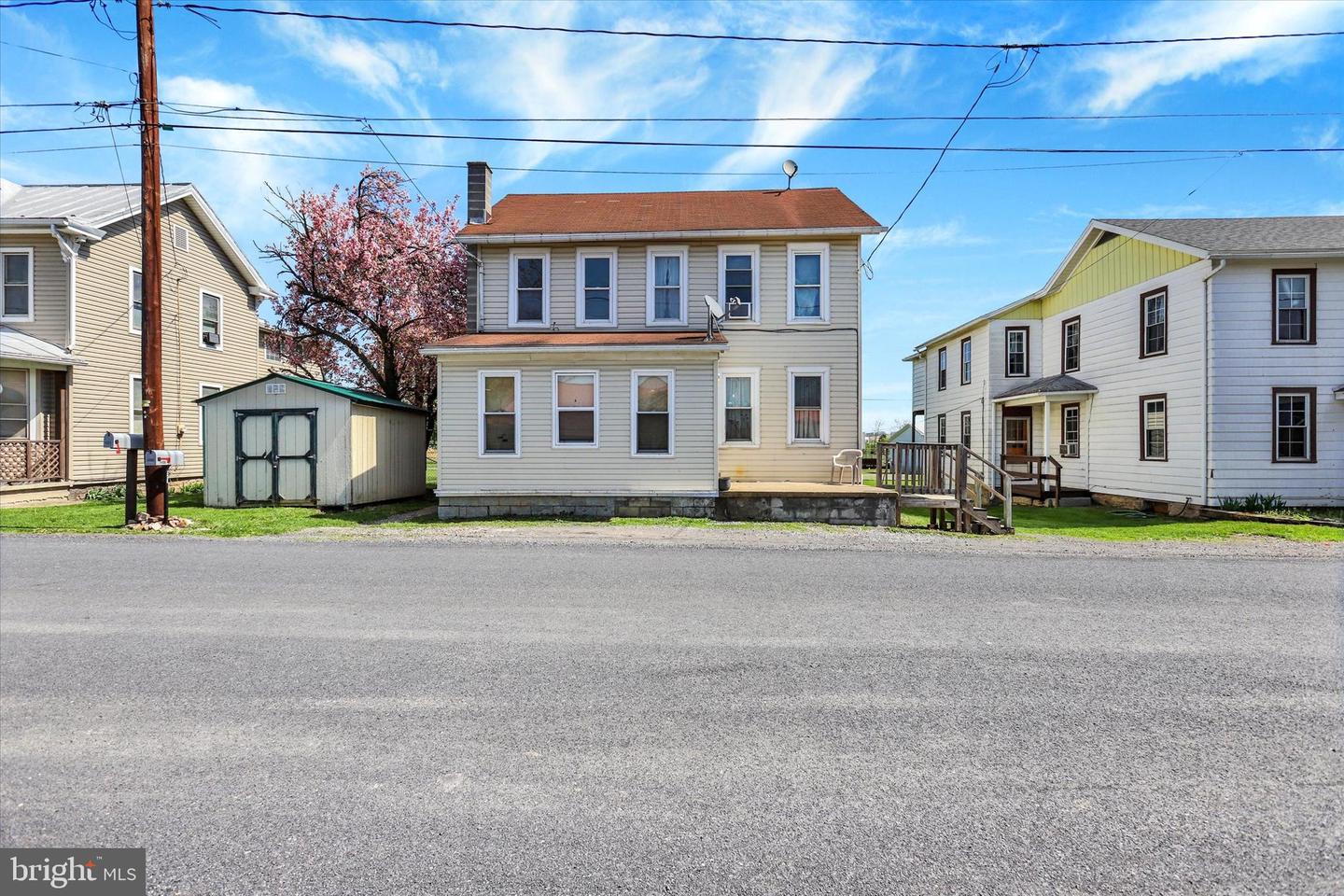 1435 Orchard Rd Property Photo 2