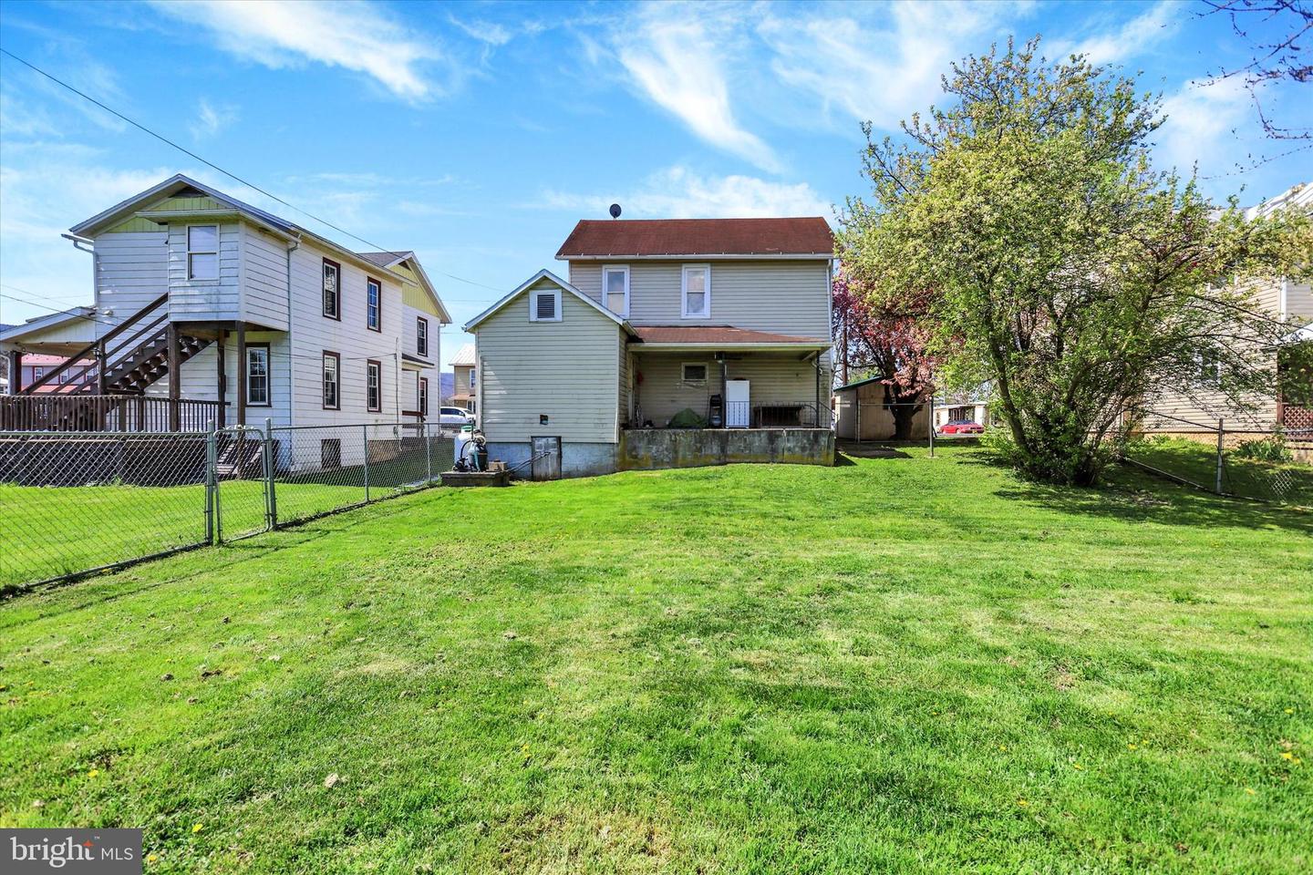 1435 Orchard Rd Property Photo 4