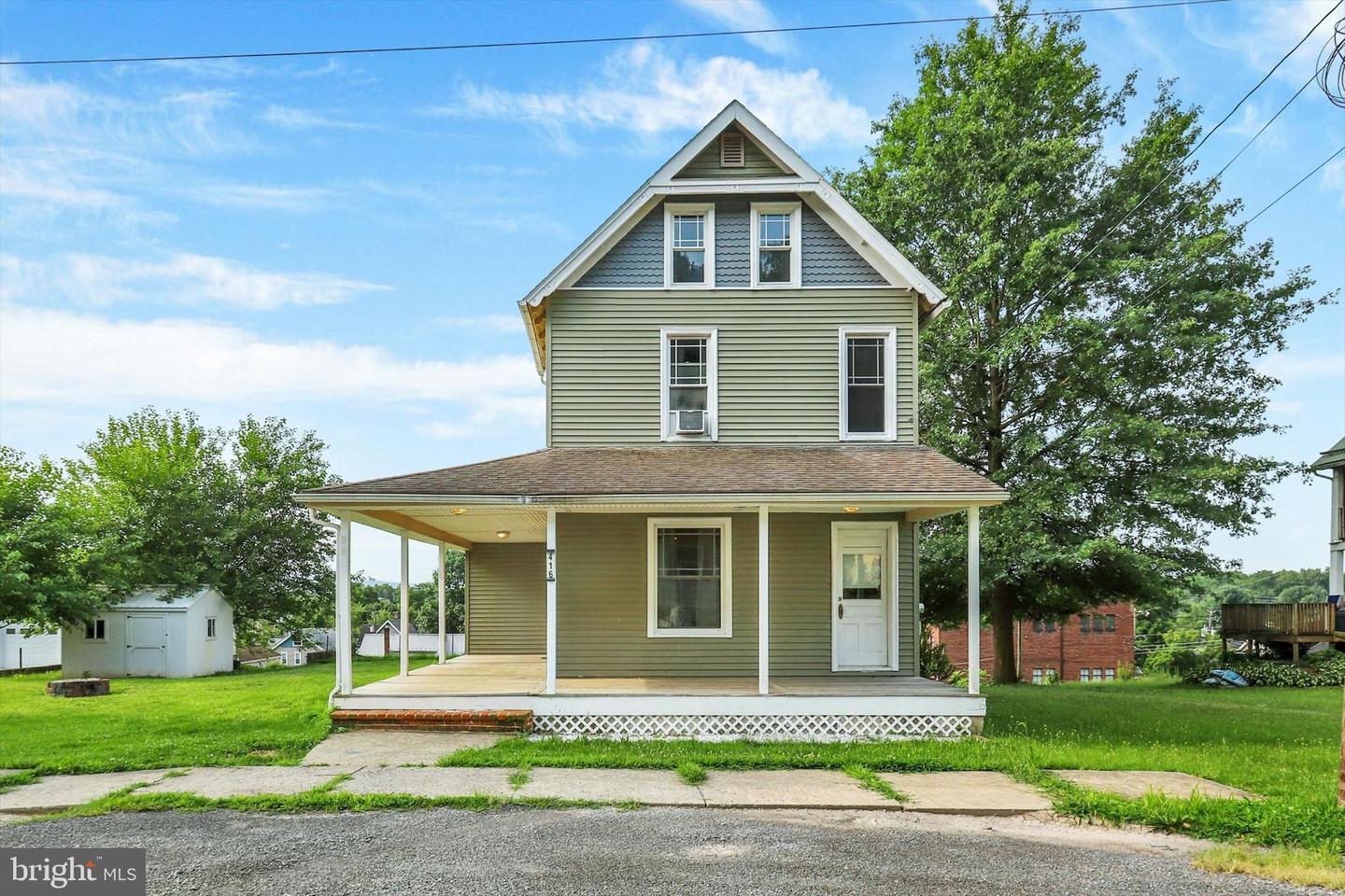 416 HIGHLAND AVE