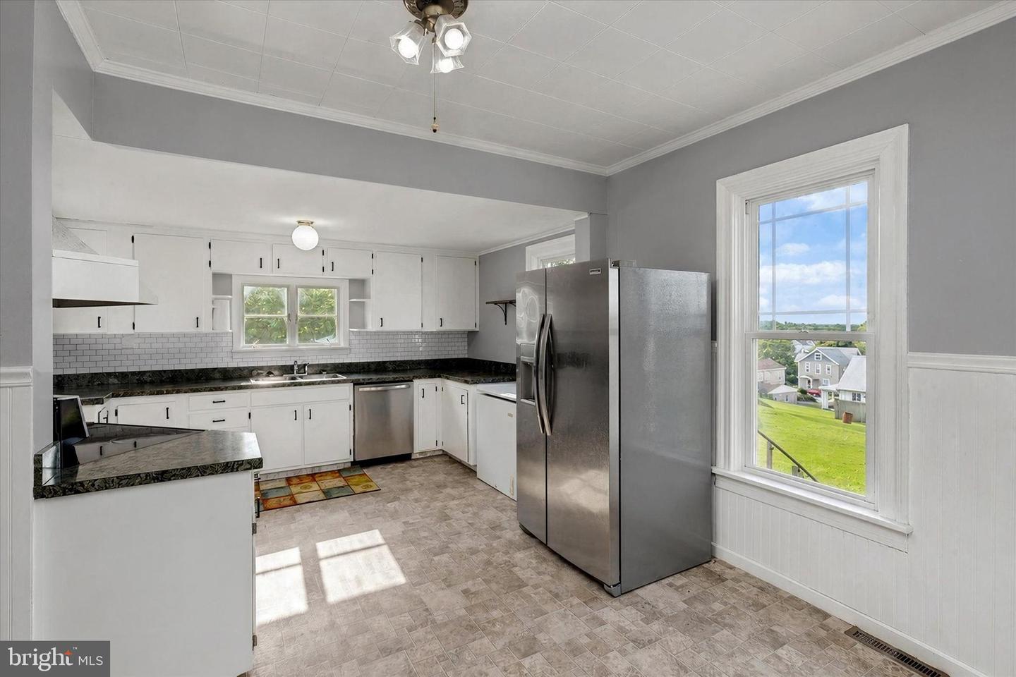 416 Highland Ave Property Photo 10