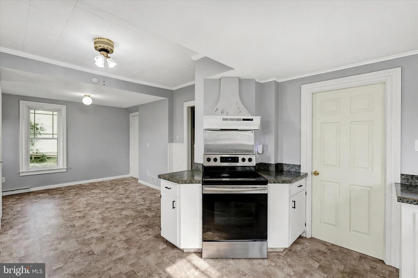 416 Highland Ave Property Photo 12
