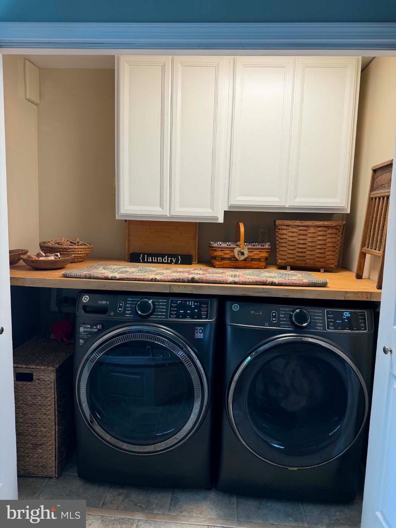 412 Plum St Property Photo 15