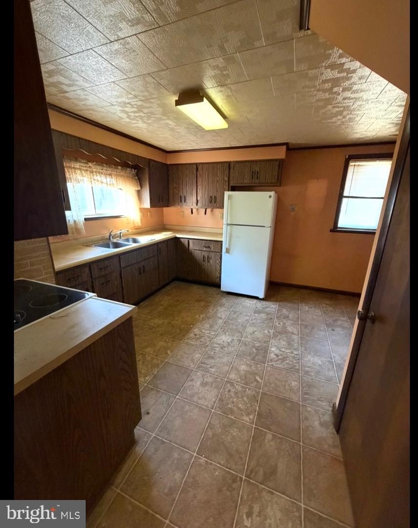 309 Gibson Ave Property Photo 26
