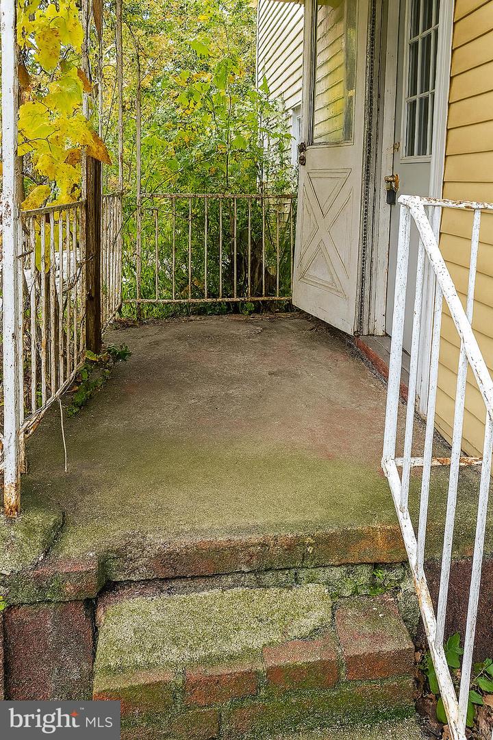 2713 Wilson St Property Photo 13