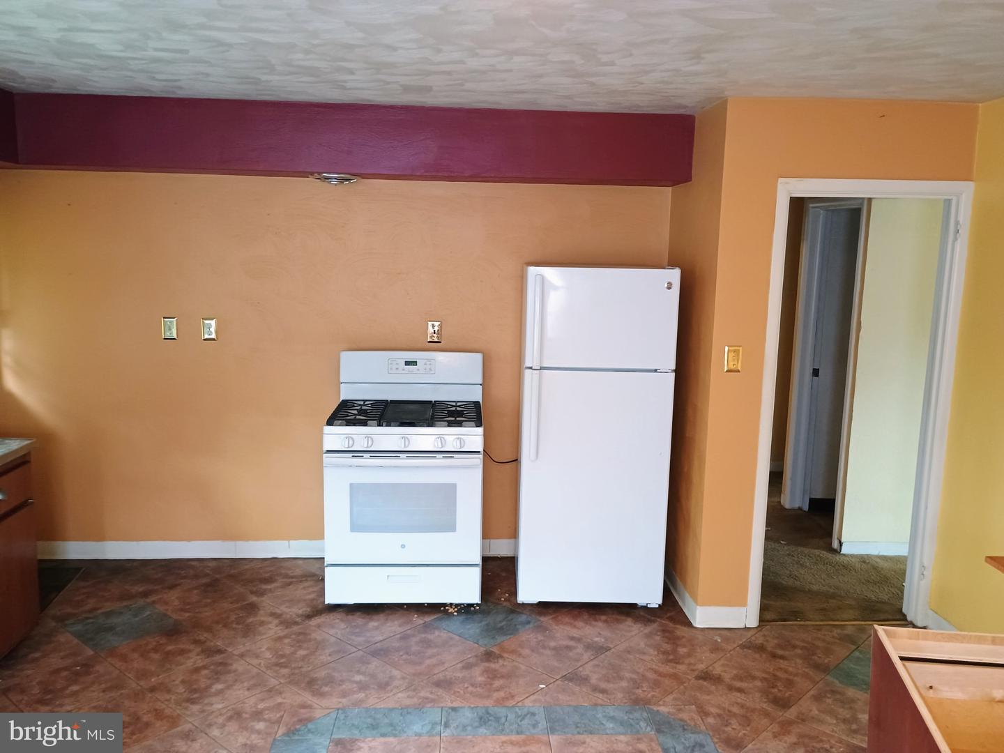 321 Hill Street Property Photo 2