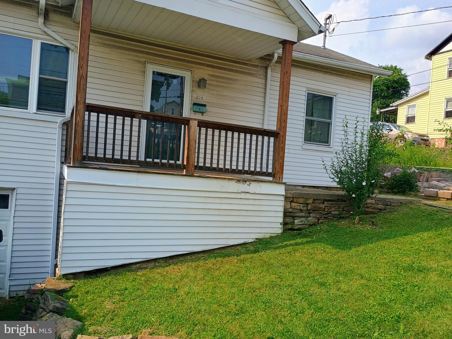 321 Hill Street Property Photo 23