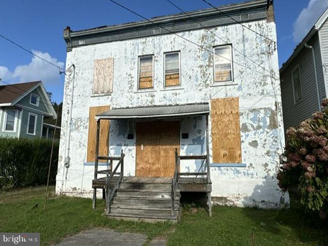 1703 E St Property Photo