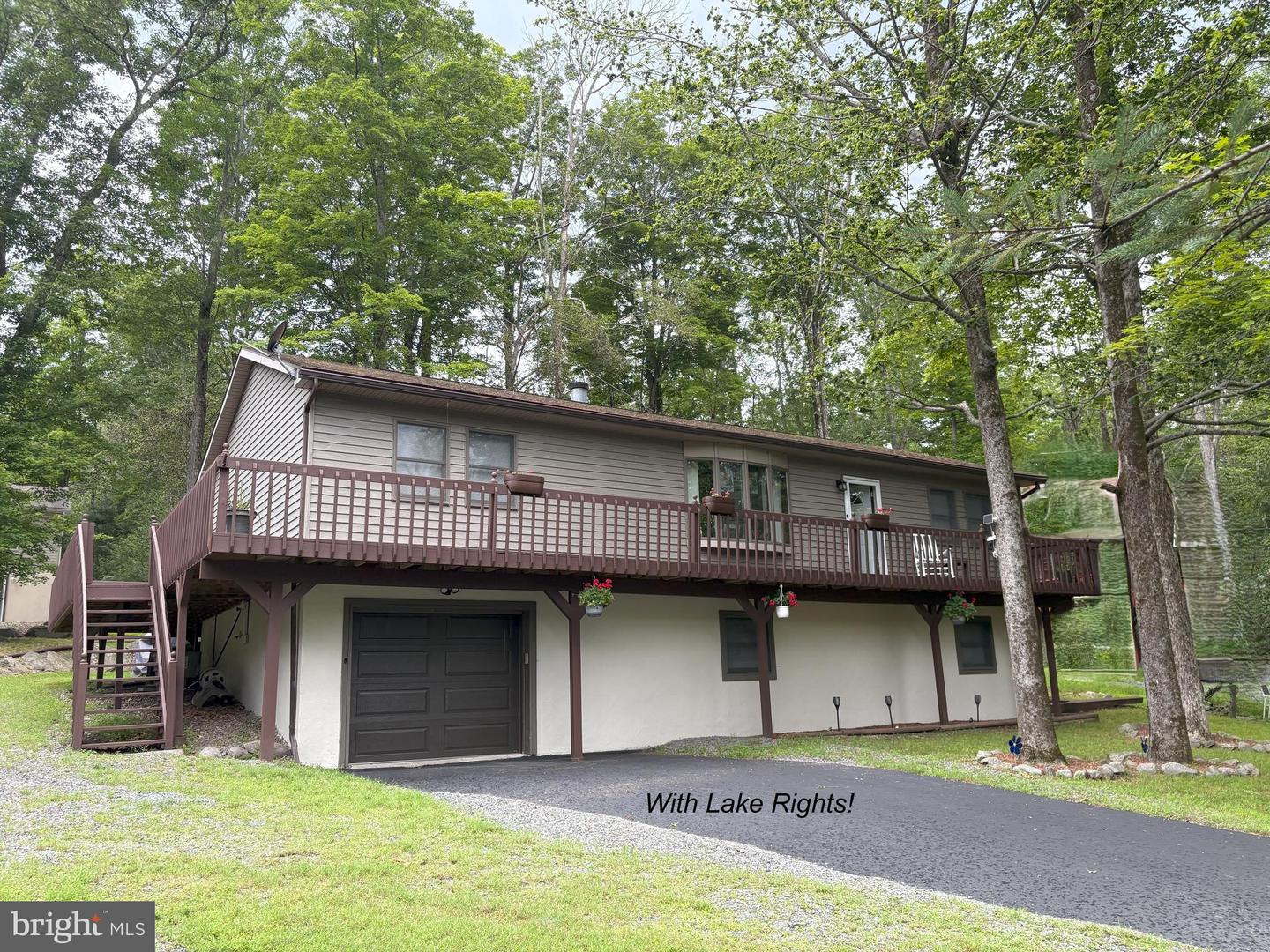 1100 Indian Dr Property Photo 1