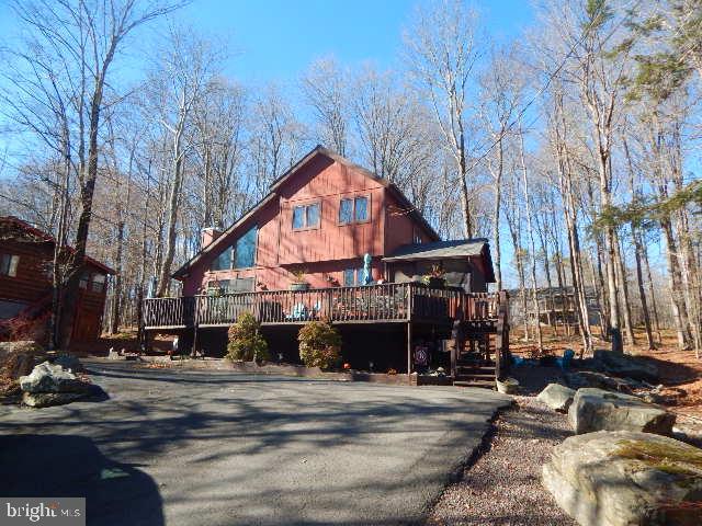75 Woodhill Ln Property Photo 2