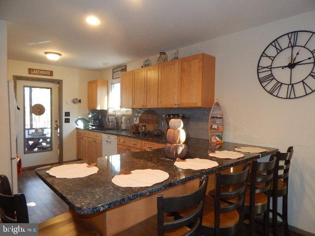 75 Woodhill Ln Property Photo 14