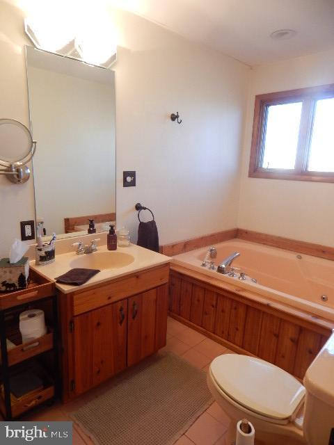 75 Woodhill Ln Property Photo 22