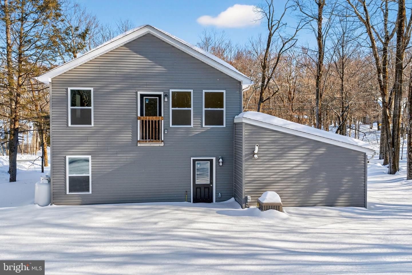 1073 Westside Dr Property Photo 13
