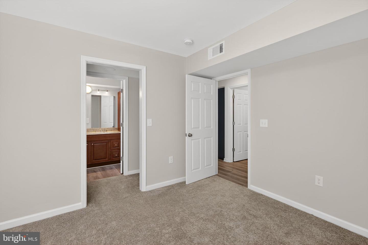 1073 Westside Dr Property Photo 52
